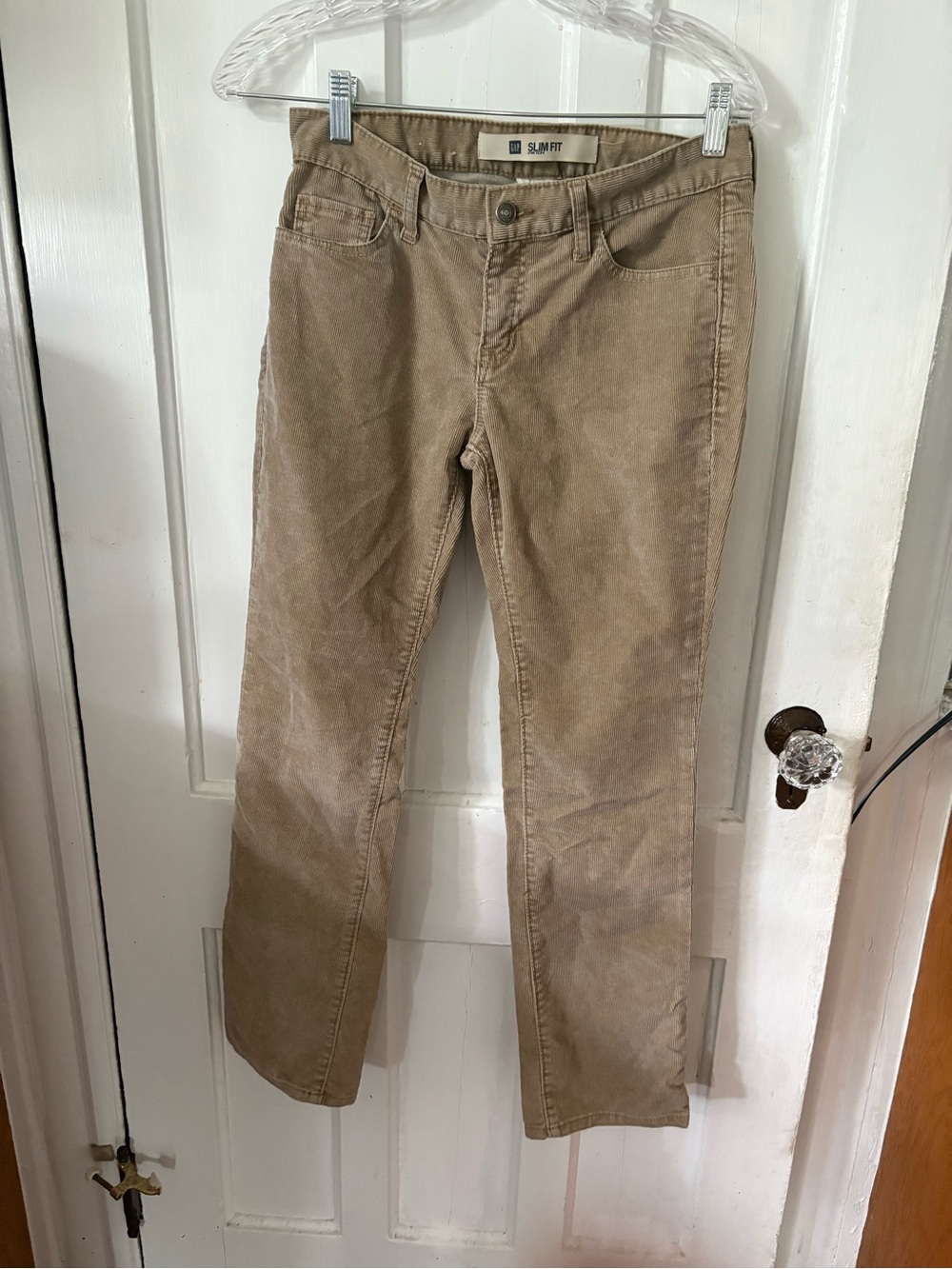 GAP Slim Corduroy Pants in Khaki